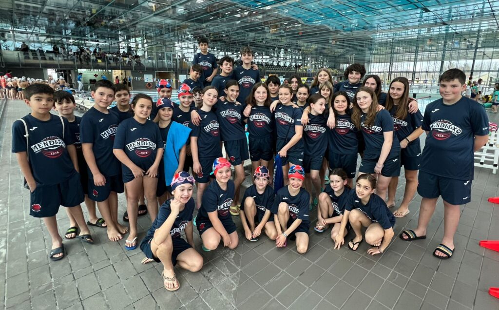 14. foto equipo 3 escolar 24