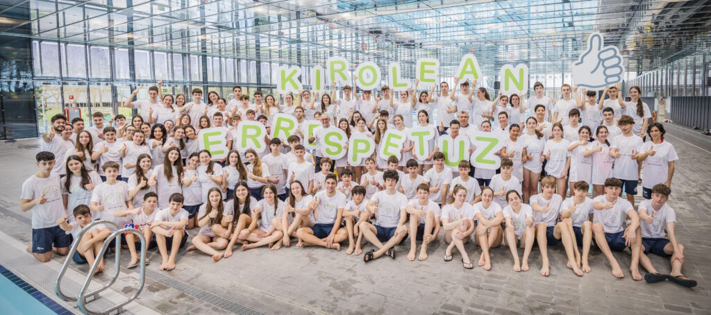 A1-1494792889.jpg DOCU_GRUPO